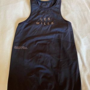 Les Mills tank